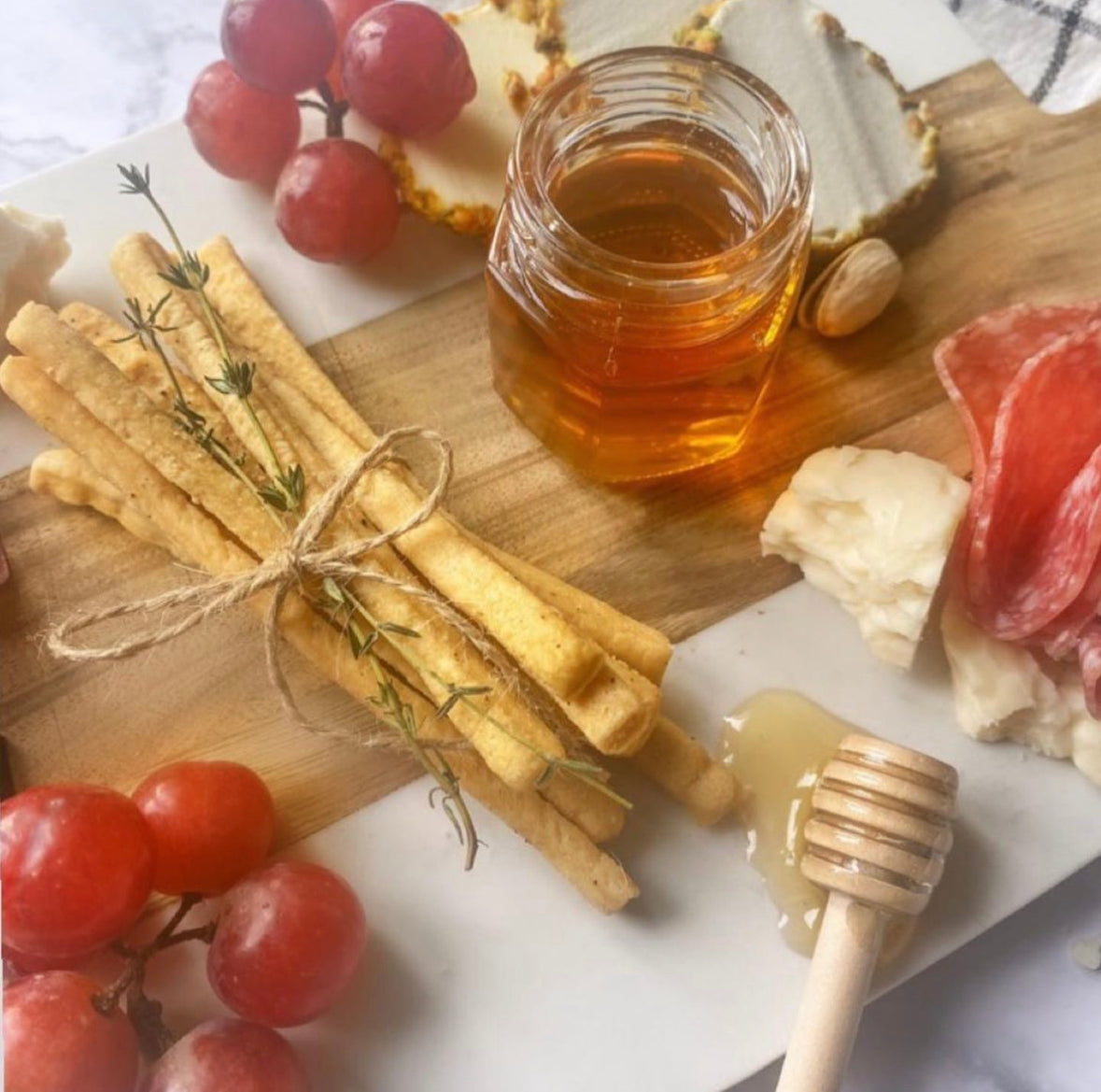 Get Original Breadsticks Shipped Nationwide – Jennifer's Homemade